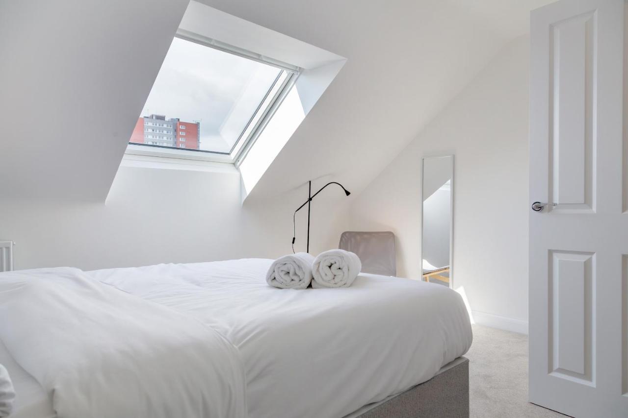 Pass The Keys Cheerful 4 Bed Central Townhouse Garden & Parking Vila Birmingham Exterior foto